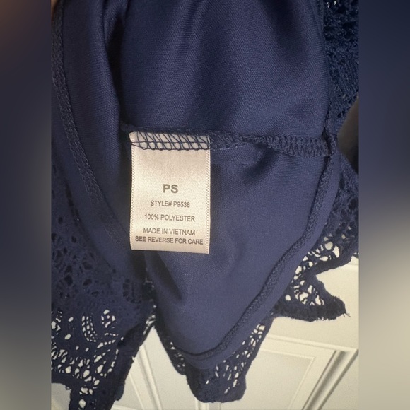 Elegant Navy Lace Dress✨ - Picture 7 of 8